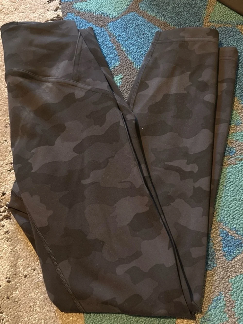 lululemon athletica Women's Dark Gray Camo Leggings